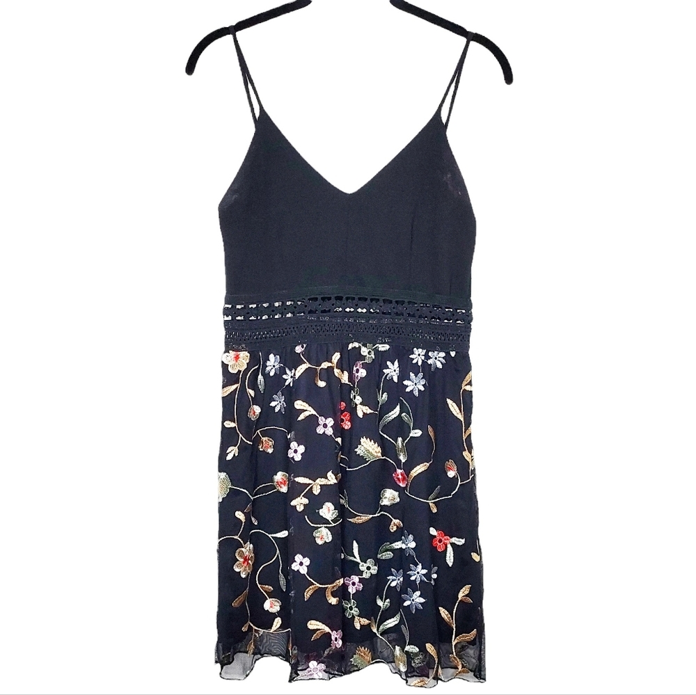 I JOAH Embroidered Floral Chiffon Dress With Crochet Lace Size Medium